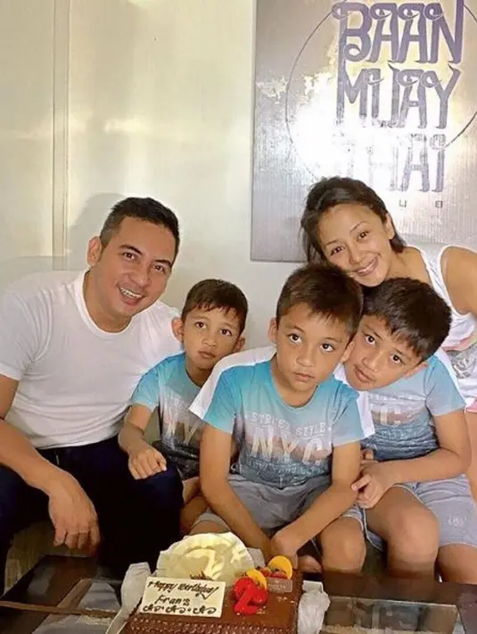 Setelah keduanya putus hubungan dengan masing-masing. Enam bulan setelah perkenalan, keduanya sepakat menjalin kasih. (dok. Pribadi)