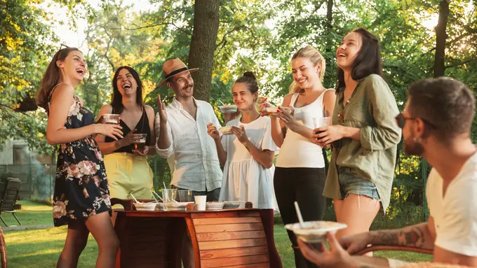 ilustrasi pesta musim panas yang seru