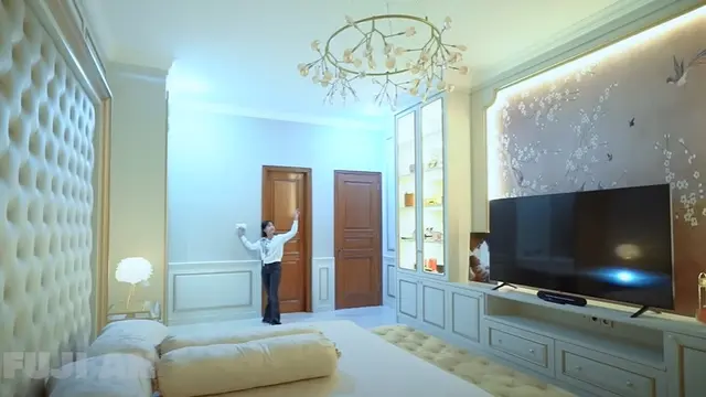 6 Potret Kamar Fuji di Rumah Baru, Mewah Bak Hotel