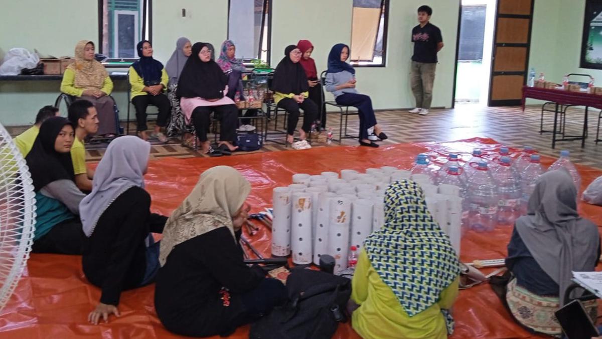 Penyandang Disabilitas di Sleman Diajak Jaga Lingkungan Lewat Biopori dan Gerakan Go Green
