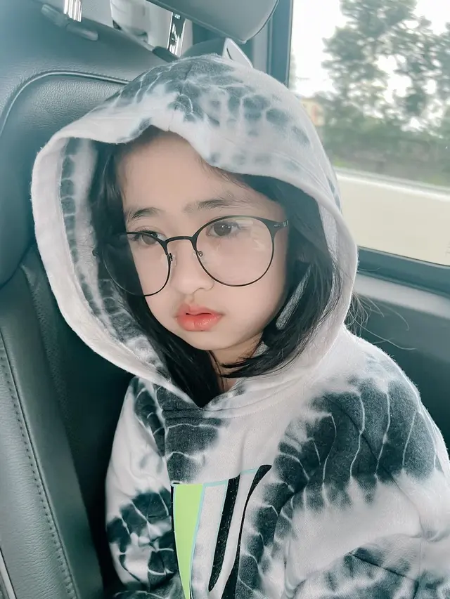 [Fimela] Khadeejah anak Oki Setiana Dewi