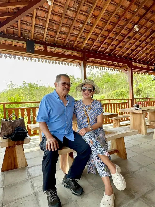 Mayangsari dan Bambang Trihatmodjo. (Foto: Dok. Instagram @mayangsari_official)