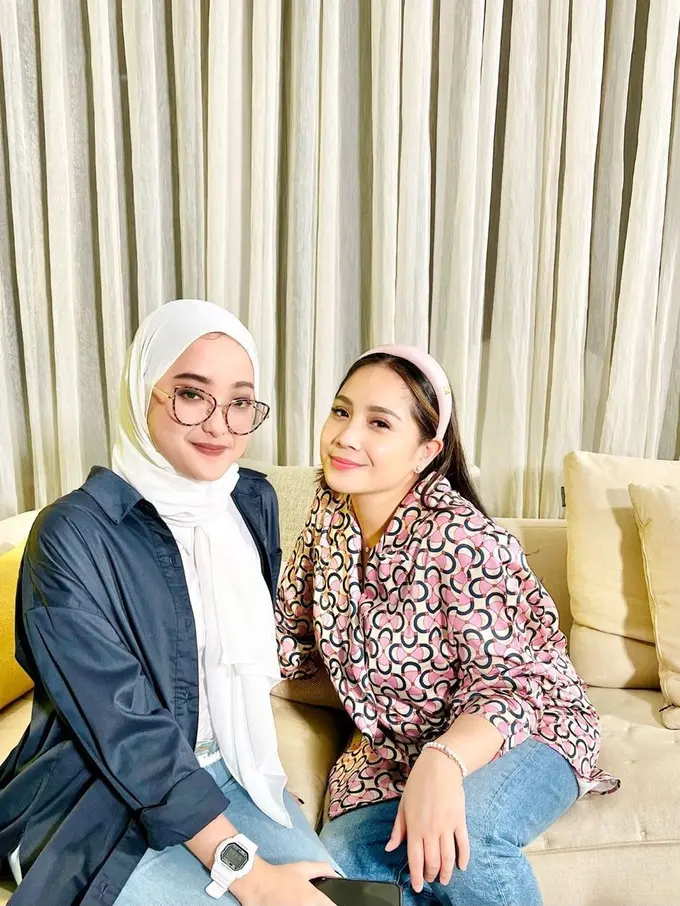 6 Potret Eveline Ovilia Asisten Baru Raffi Ahmad, Pernah Jadi Ajudan Ridwan Kamil