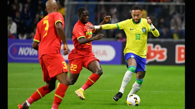 Foto: Lionel Messi Cetak Gol Indah Bersama Argentina, Neymar Berikan Dua Assist ke Richarlison