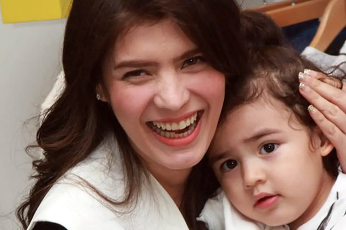 Carissa Puteri hamil
