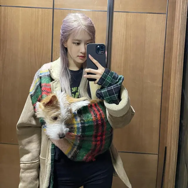 Rose Blackpink dan Hank. (Instagram/ hank_says_hank)