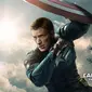 Batman V Superman sempat direncanakan untuk tayang berbarengan dengan Captain America 3 hingga akhirnya Warner Bros memajukannya.