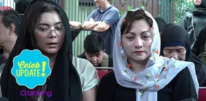 Tangis para sahabat saat mengenang pesan dari Renita Sukardi.