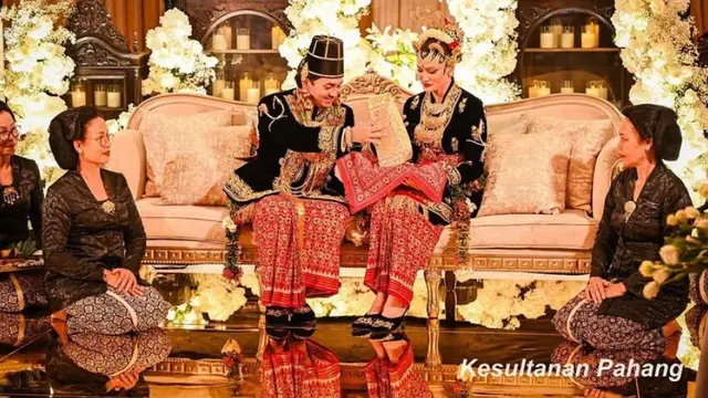 Prosesi Panggih Tengku Natasya dan Pangeran Paham Malaysia di Yogyakarta. [@kesultanan.pahang]