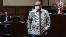 Dengan ditolaknya eksepsi tersebut, maka Hakim Fahzal memerintahkan Jaksa untuk melanjutkan pemeriksaan kasus korupsi BTS Kominfo dengan terdakwa Anang Achmad Latif. (Liputan6.com/Johan Tallo)