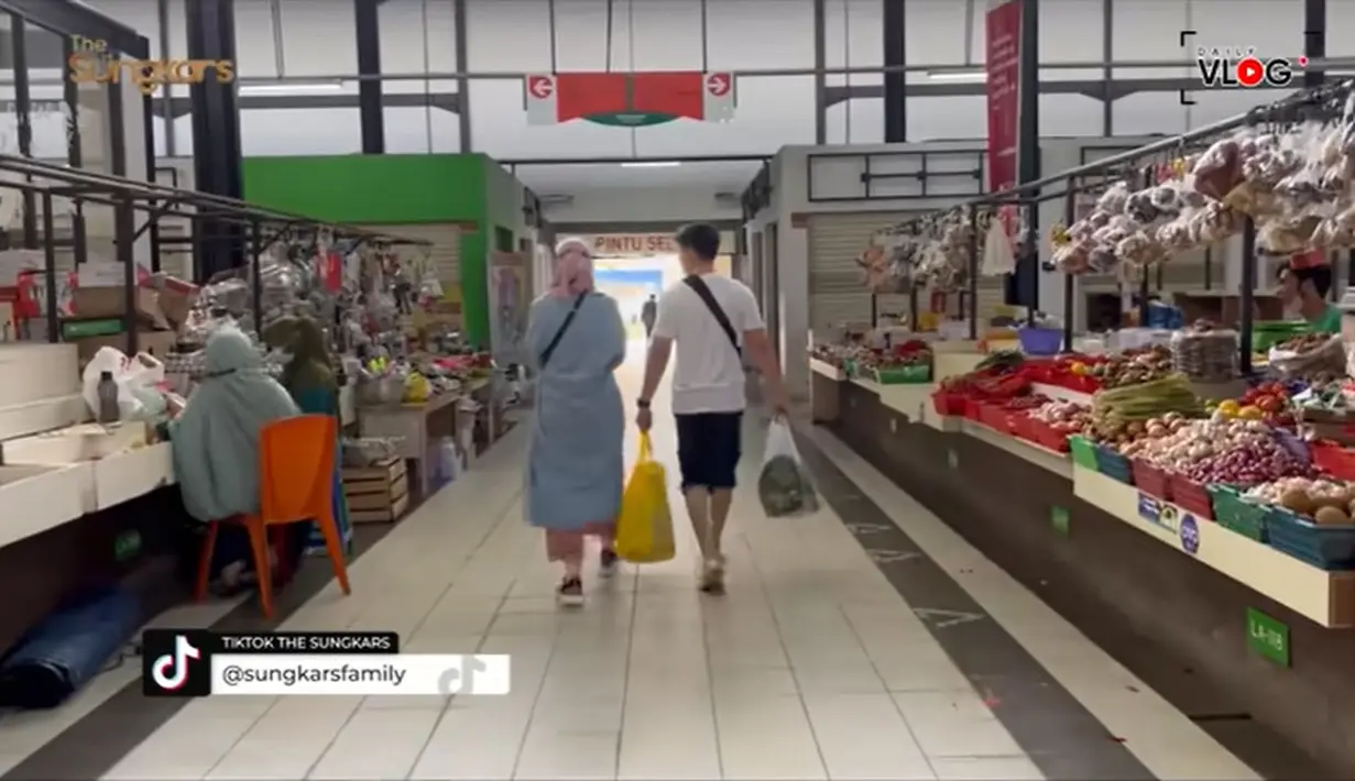 Irwansyah dan Zaskia Sungkar (Youtube/The Sungkars)