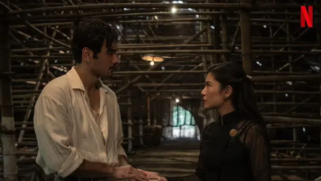 6 Pesona Fearless Dian Sastro Kenakan Kebaya Monokrom di Serial Gadis Kretek yang Masuk Busan International Film Festival 2023