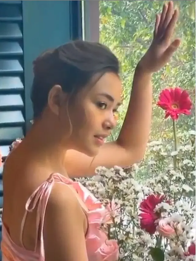 Tampil Beda, Ini 6 Gaya Pemotretan Terbaru Amanda Manopo dengan Makeup Natural