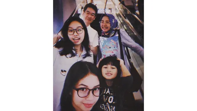 Jarang Tersorot, Ini 6 Potret Sakura Adik Bungsu Yuki Kato