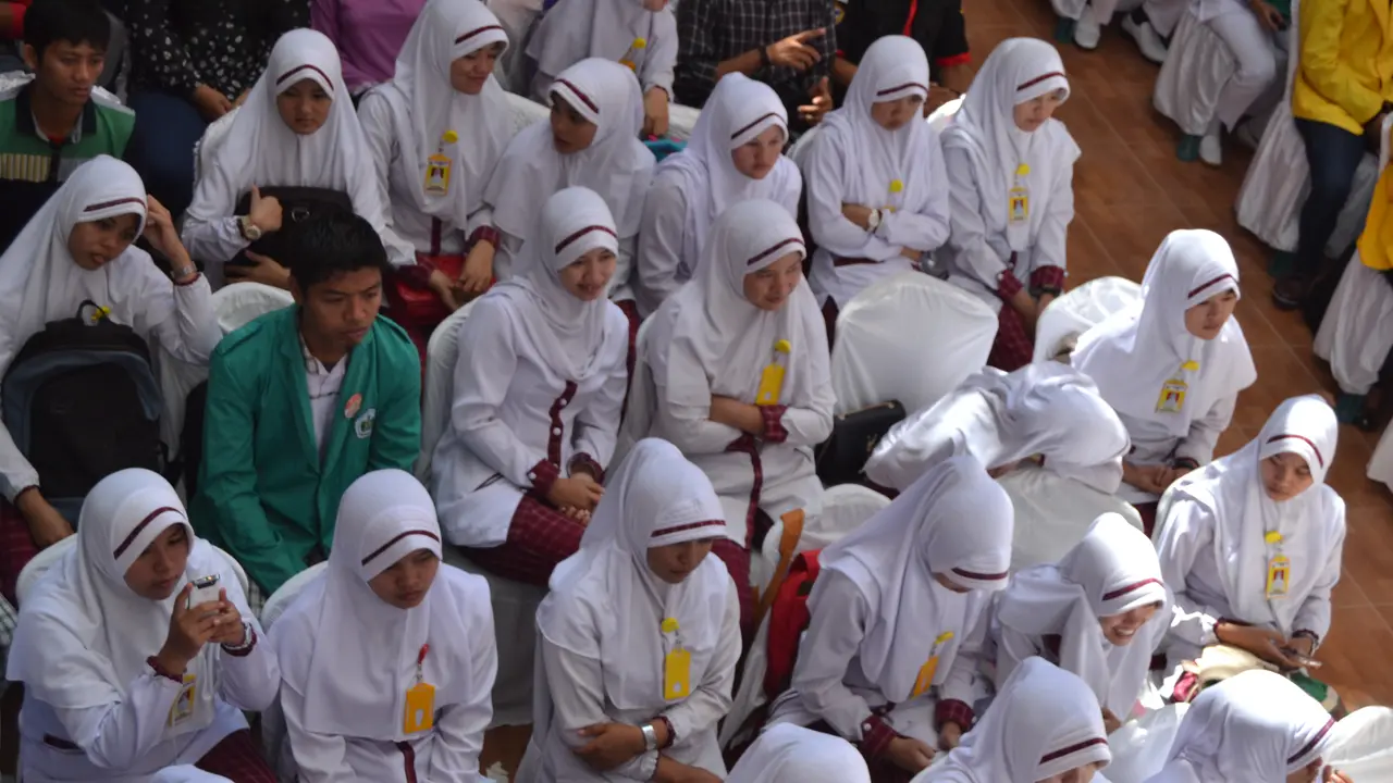 Bengkulu Kirim 10 Peserta UN Terbaik Kuliah ke Luar Negeri
