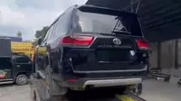 Jejak Land Cruiser Rp 2 Miliar Bupati Kuansing di Gudang Penitipan