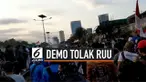 Demo mahasiswa dan pelajar kembali terjadi di kawasan Gedung DPR, Senayan, Jakarta. Massa juga menutup Tol Dalam Kota yang berada di depan Gedung DPR Jakarta.