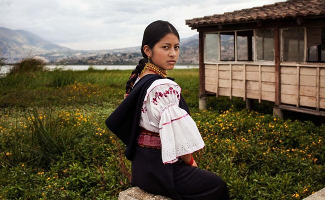 Kecantikan wanita Otavalo, Ecuador/ copyright by boredpanda.com-Mihaela Noroc
