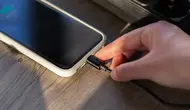 Ciri Kepribadian Seseorang dari Kebiasaan Charge HP, Ada yang Suka Bersiap Ada yang Santai