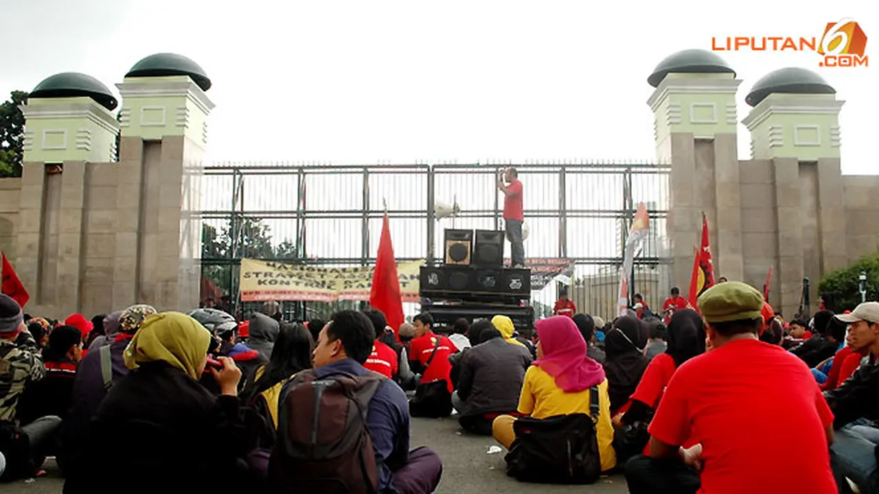 demo-ruu-130702b.jpg