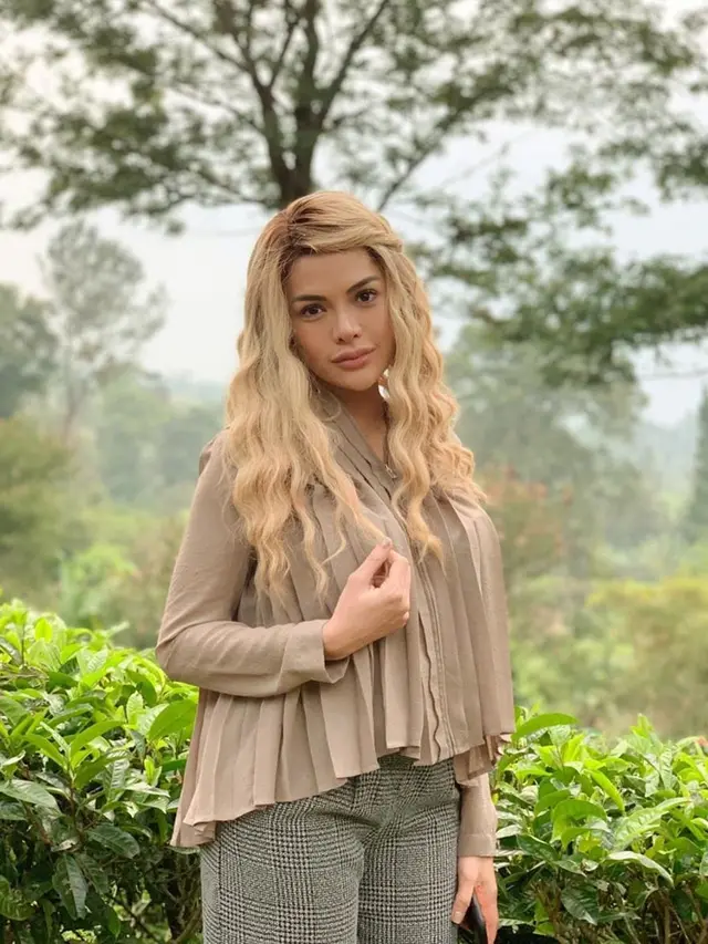 Nikita Mirzani.