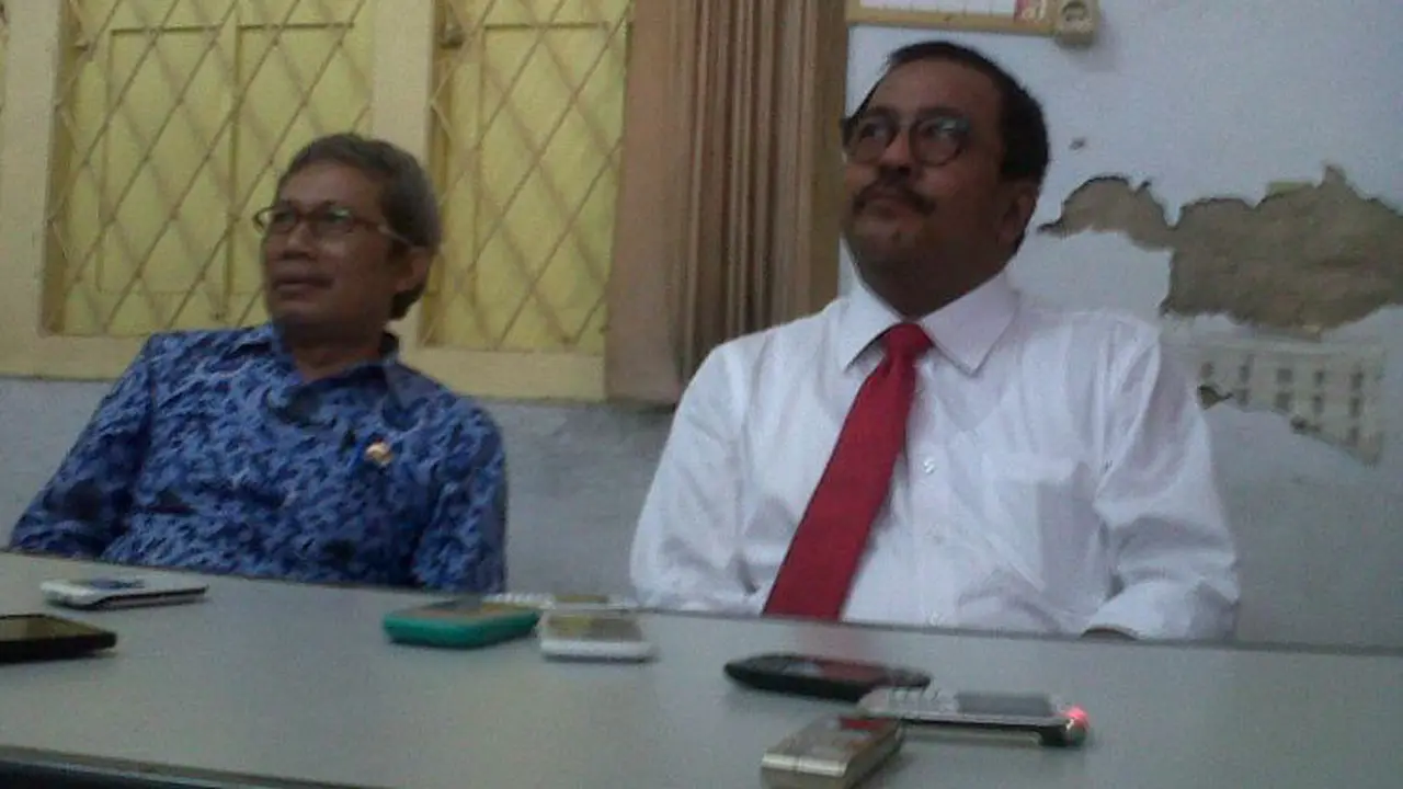 Rano Karno pantau tes CPNS 2014
