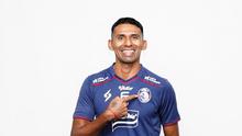 Arema FC saat memperkenalkan pemain asal Bolivia, Gilbert Alvarez sebagai penyerang barunya Sabtu (25/11/2023). (Dokumentasi Arema)