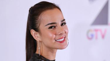 Mendidik Anak Astrid Tiar Libatkan Agama News Entertainment Fimela Com