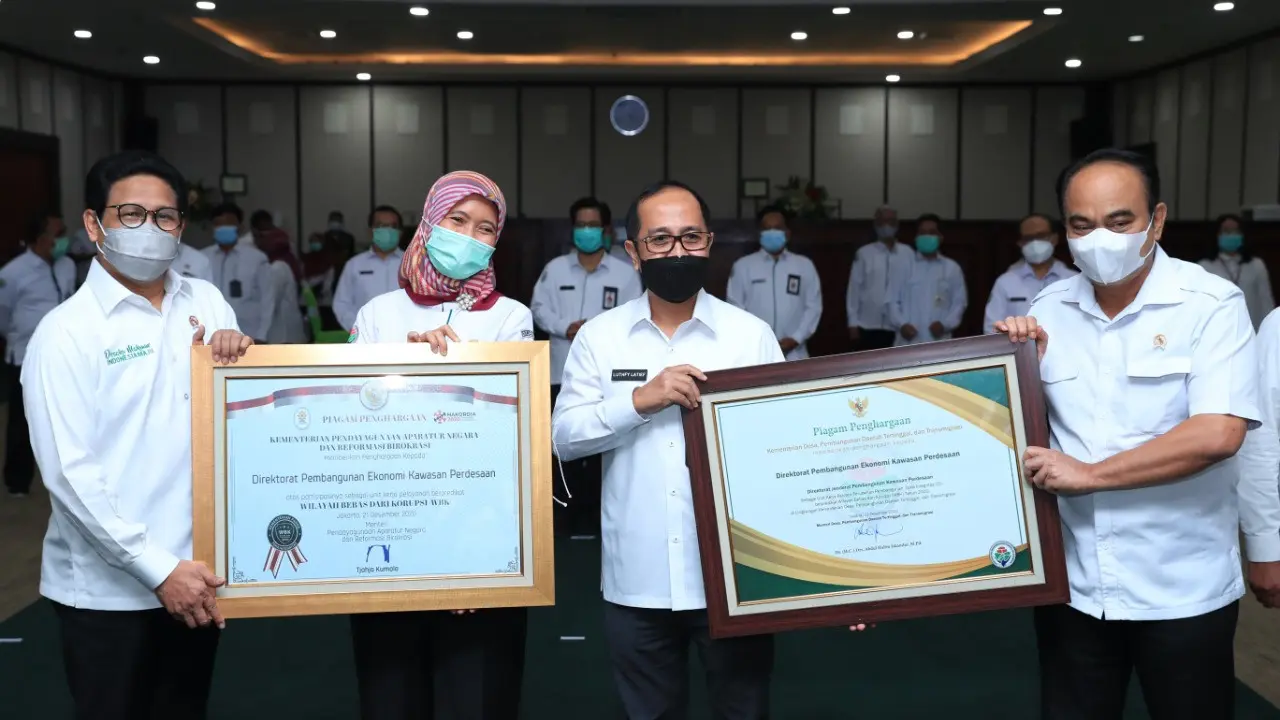 Kemendes PDTT Raih Predikat Zona Integritas Wilayah Bebas Korupsi