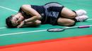 <p>Pebulu tangkis tunggal putri Thailand, Ratchanok Intanon melakukan selebrasi dengan tidur di atas court setelah menang atas wakil Korea Selatan, Sim Yu-jin dalam laga final Indonesia masters 2025 di Istora Senayan, Jakarta, Minggu (26/01/2025). (Bola.com/Bagaskara Lazuardi)</p>