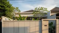 9 Model Pagar Tembok Tinggi Minimalis tapi Tetap Elegan, Inspirasi Hunian Modern
