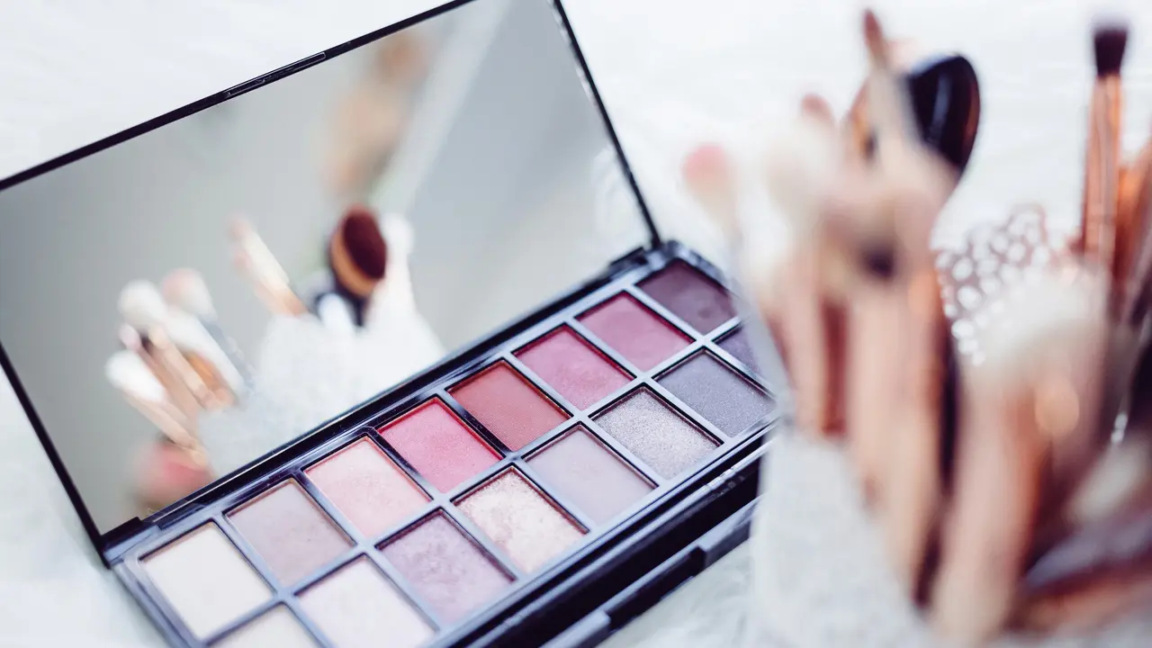 makeup bertahan