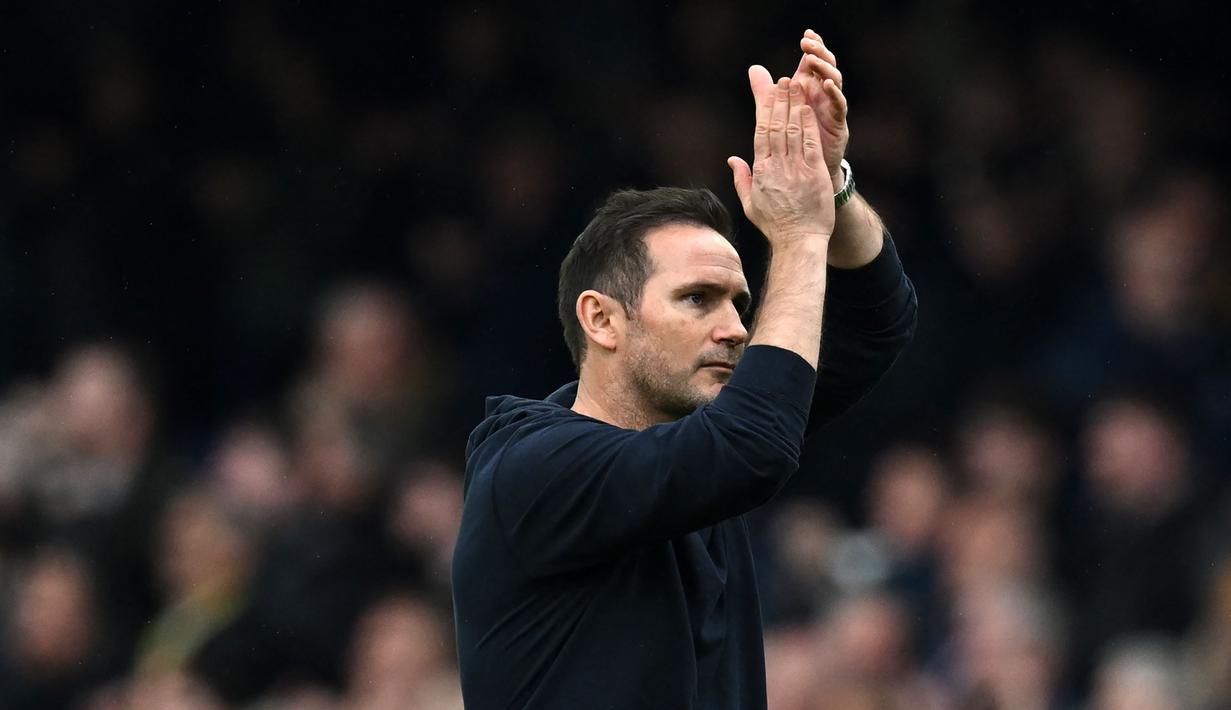 <p>Pelatih Everton ini merupakan sosok gelandang jenius di masanya. Semasa membela Chelsea sebagai pemain, Lampard telah mempersembahkan 13 trofi termasuk tiga gelar Premier League dan satu trofi Liga Champions. (AFP/Paul Ellis)</p>