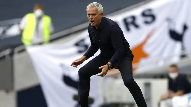 Tottenham Hotspur Taklukkan Arsenal