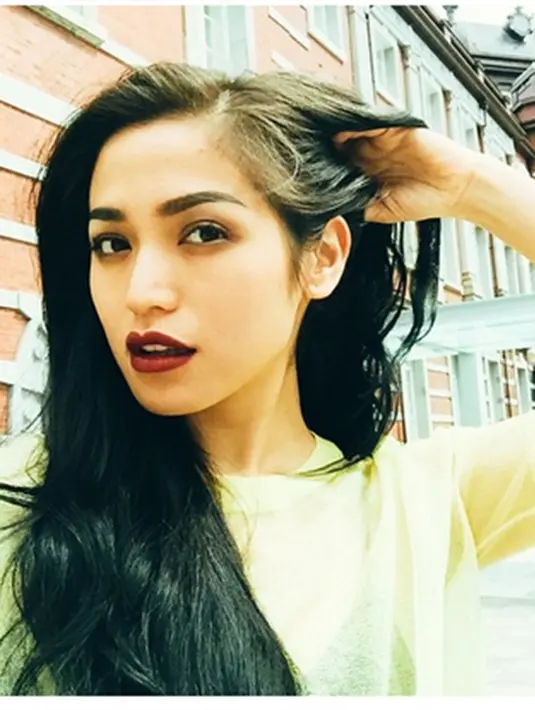 Setiap orang pasti ingin mempunyai rumah. Keinginan itu diwujudkan dengan berbagai cara namun rumah yang paling membanggakan adalah rumah yang kita peroleh dengan cucuran keringat sendiri. (Via Instagram/@Jedarcantik)