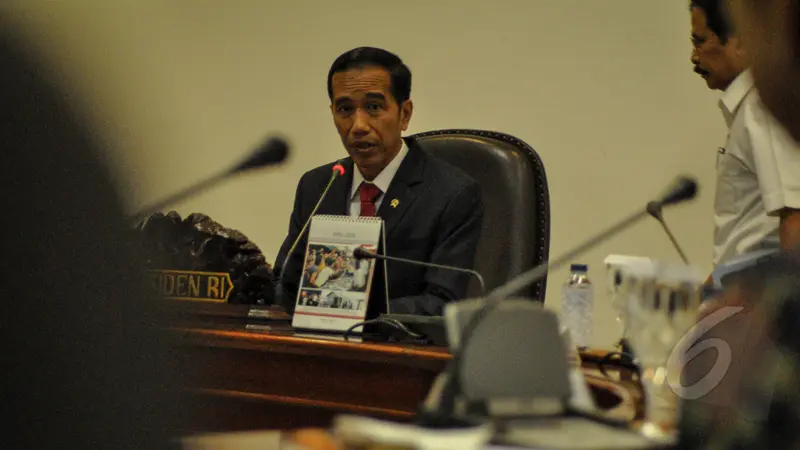 Jokowi Bahas Stok Beras di Istana