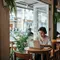 Work from Cafe Kian Populer, Mengapa Kafe Jadi Pilihan Favorit untuk Bekerja?