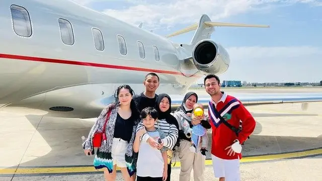 Diboyong ke Italia, Ini 6 Potret Rini Pengasuh Rayyanza Tetap Berpenampilan Sederhana