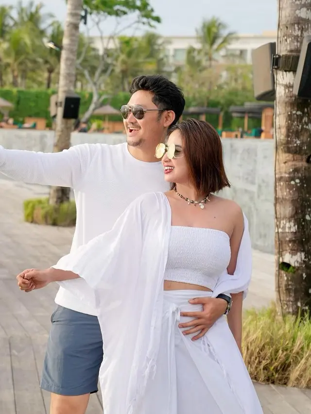 Proses cerai, ini potret kenangan Angga Wijaya dan Dewi Perssik saat masih mesra (Foto: Instagram @anggawijaya88)