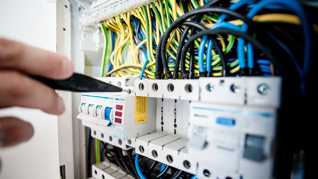 Fungsi transformator secara umum