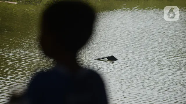 Helikopter Jatuh di Danau Bupetra Depok