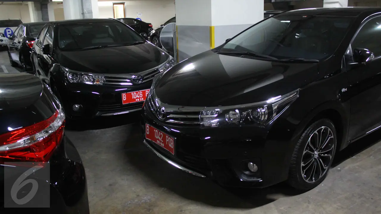 20150903-Ahok Hadiahi Anggota DPRD DKI Mobil Mewah-Jakarta