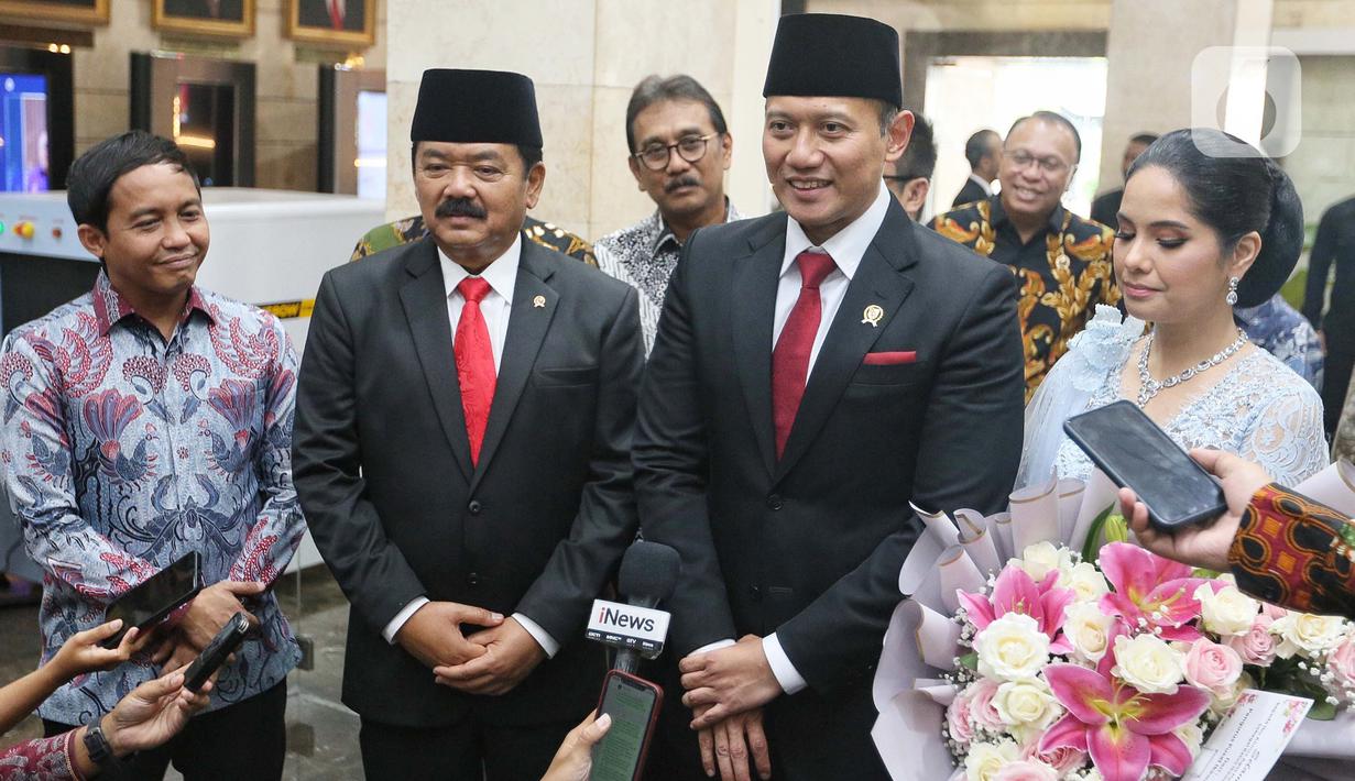 Presiden Joko Widodo melantik Agus Harimurti Yudhoyono menjadi Menteri ATR/Kepala BPN di Istana Negara, Jakarta, Rabu (21/2/2024). Liputan6.com/Angga Yuniar)