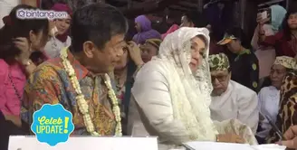 Nani Wijaya dan Ajip Rosidi kini sudah resmi menjadi pasangan suami istri.
