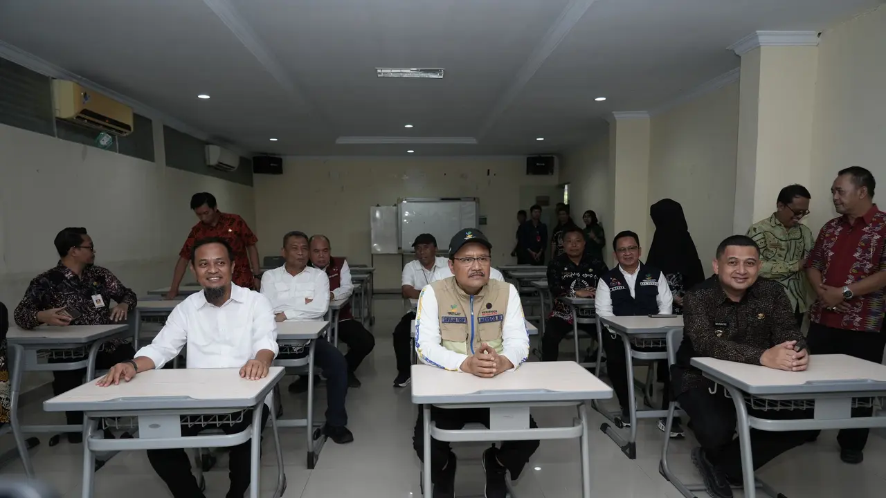 Demi Putus Rantai Kemiskinan, Mensos Gus Ipul Pastikan Dua Sekolah Rakyat Siap Dibuka di Makassas
