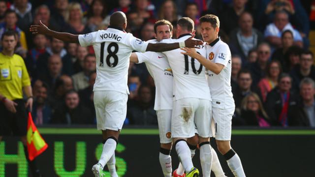 Manchester United berhasil memetik tiga poin saat melawat ke markas Crystal Palace di laga pekan ke-36 Liga Premier Inggris. Bermain di Selhrust Park, Sabtu (9/5/2015) malam WIB, MU menang 2-1