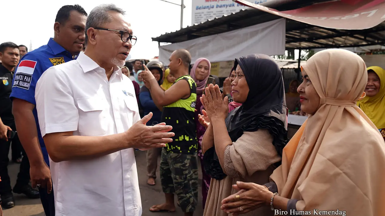 Mendag Zulkifli Hasan Resmikan Pembangunan Pasar Banjarsari di Pekalongan