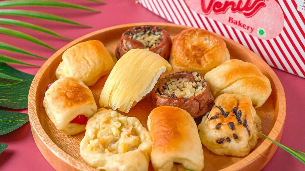 Roti Unyil Venus Bakery