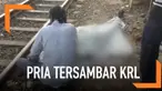 Seorang pria tewas usai tersambar KRL di perlintasan kereta Jatinegara. Diduga, korban tersambar kereta saat akan buang air kecil.