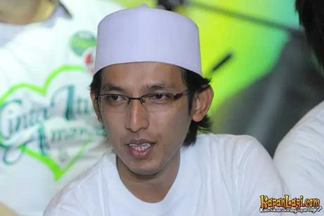 10 Seleb ini ternyata pernah belajar di pesantren, Nikita Mirzani dulunya santri Gontor